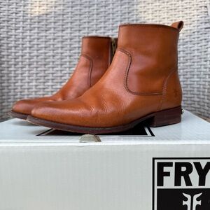 the Frye Company Leather Zipped Ankle Boots